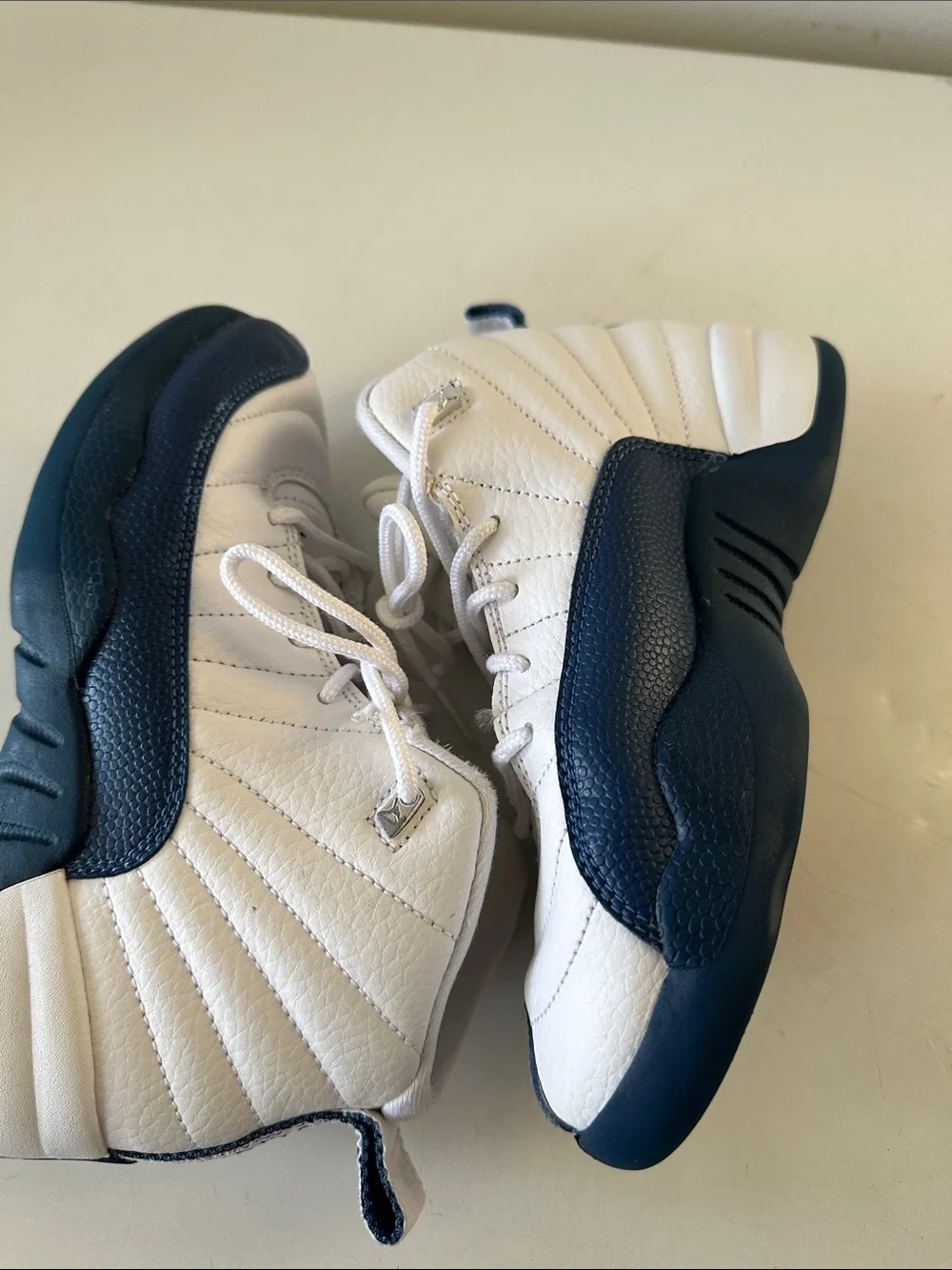 Nike White and Navy Retro Basketball Sneakers